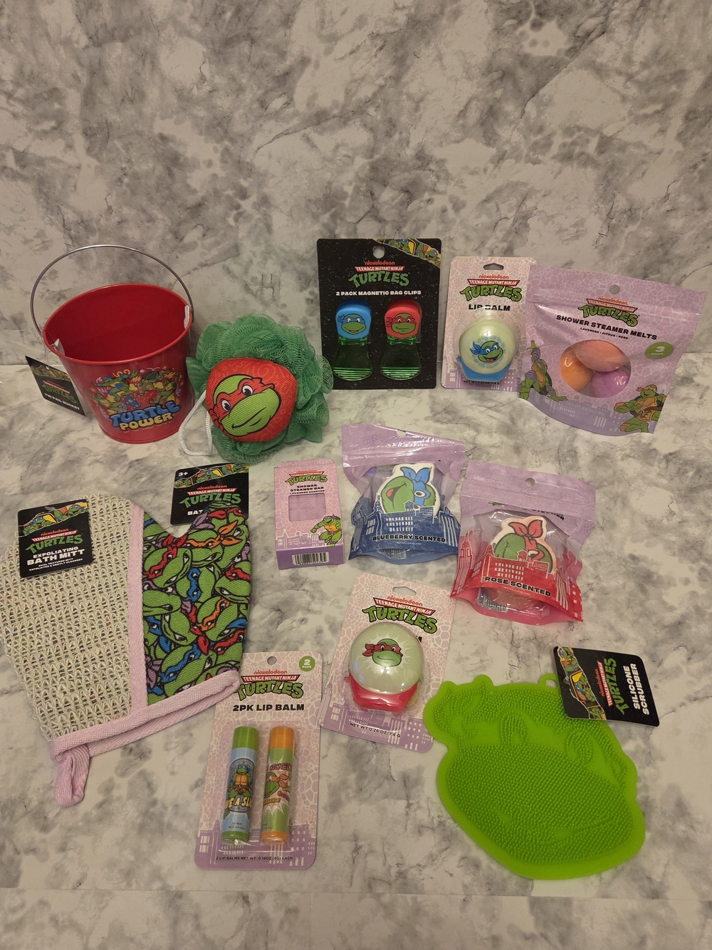 Teenage Mutant Ninja Turtles 12 Piece Bath & Accessories Set - Red, Green